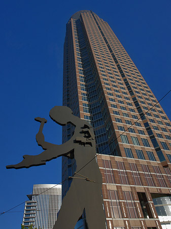 Hammering Man am Fuß der Messe - Hessen (Frankfurt am Main)
