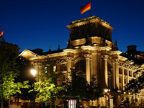 Reichstag bei Nacht - Berlin (Berlin)