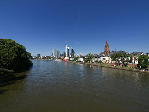 Blick über den Main - Hessen (Frankfurt am Main)