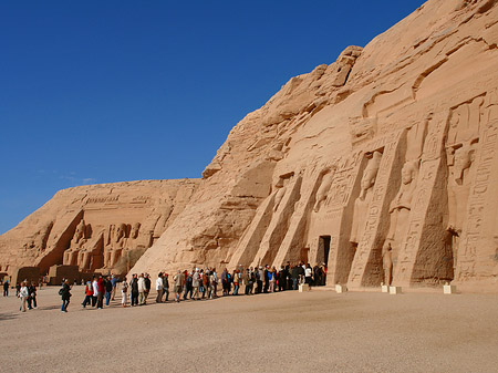 Tempel mit Himmel - Landesinnere (Abu Simbel)