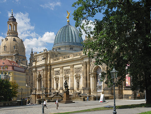 Frauenkirche und Kunstakademie - Sachsen (Dresden)