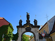 Fotos Tor zum Kloster