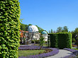 Observatorium mit Blumen
