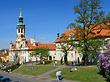 Baum vor dem Loreto Foto 
