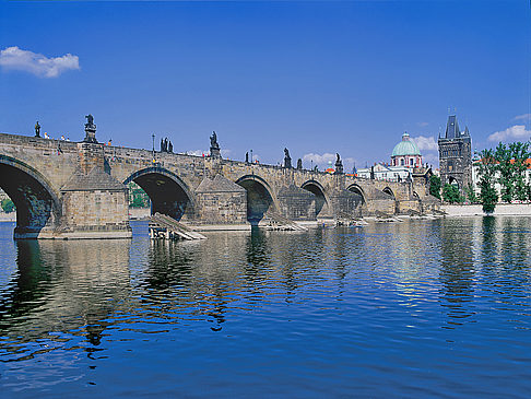  Foto von Citysam  Prag Eine der ältesten Steinbrücken von Europa: Die Prager Karlsbrücke